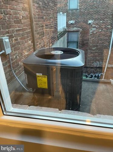 608 5th St, Philadelphia PA  19147-2201 exterior