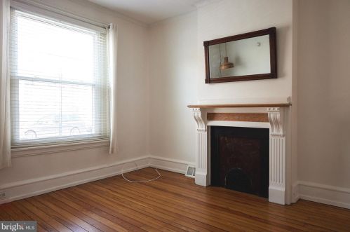 413 42 St, Philadelphia PA 19104-2216 exterior