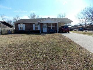 113 Rowe Ave, Pocola, OK 74902-3709