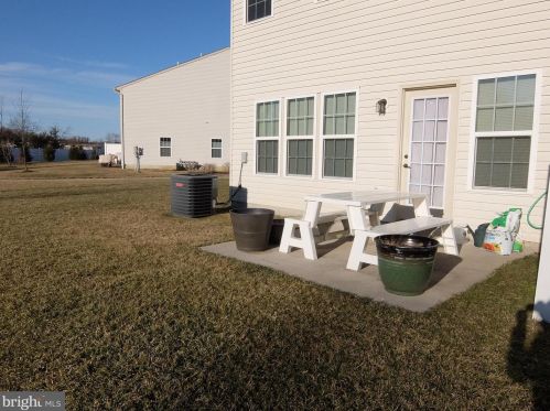 78 Sundance Dr, Trenton NJ 08619-3968 exterior