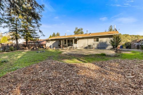3068 Westerly Pl, Ukiah CA 95482-3515 exterior