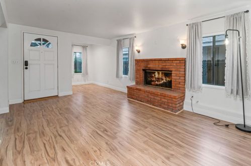 2717 Mary St, Glendale CA  91214-3532 exterior