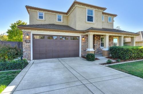 5107 Arlington Way, Folsom, CA 95762-9552