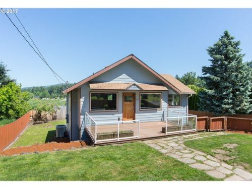 105 Carrolls Ave, Carrolls, WA 98609-9501