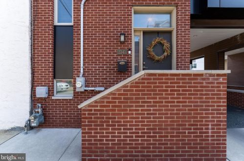 2341 Gordon St, Philadelphia PA 19132-4632 exterior