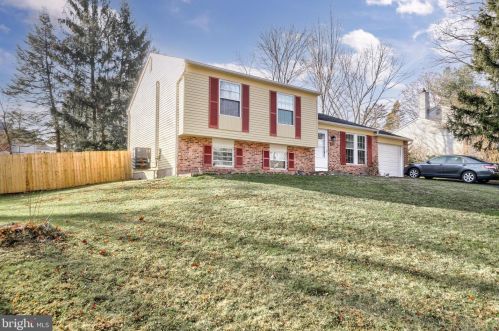 5583 Mercury Rd, Harrisburg, PA 17109-5639