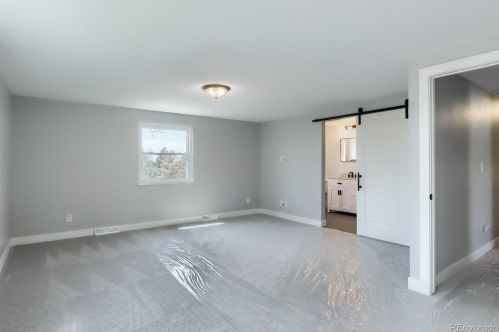 8168 Hinsdale Dr, Englewood CO 80112-1910 exterior