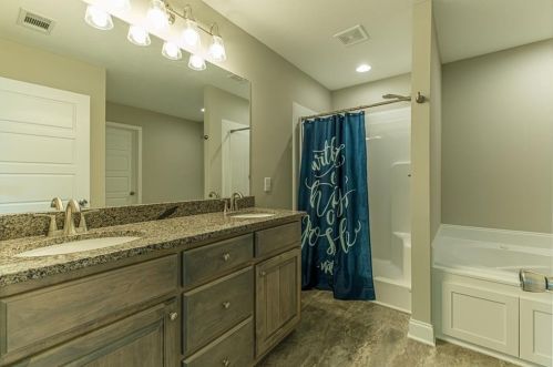 233 Tesnatee Landing Dr, Cleveland GA  30528-3868 exterior