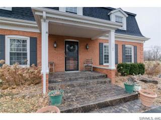 1124 Clinton Rd, Fairview Heights, IL 62232