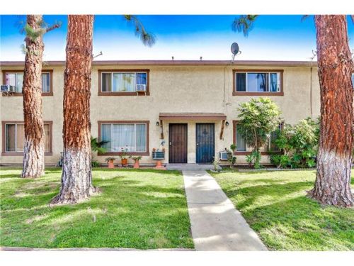 7304 Exeter St, Paramount CA  90723-3356 exterior