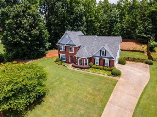 2343 Oak Falls Ln, Buford, GA 30519-1989
