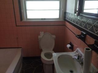2432 Cambridge Rd, York PA  17402-3645 exterior