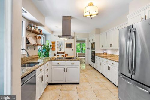 12201 Remington Dr, Silver Spring MD 20902-1533 exterior