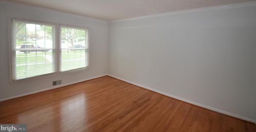 8241 Carrleigh Pkwy, Springfield VA  22152-1235 exterior