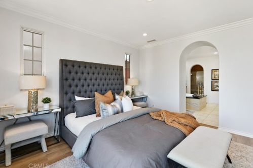 16 Dreamlight, Irvine CA  92603-4258 exterior