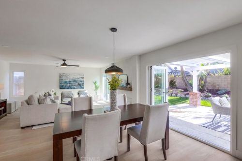 5812 Carbeck Dr, Huntington Beach CA  92648-1009 exterior