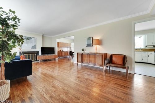 15 Kitchell Rd, Morristown, NJ 07960-6949