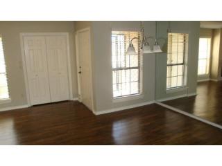 6329 Seabrook Dr, Fort Worth TX  76132-1151 exterior