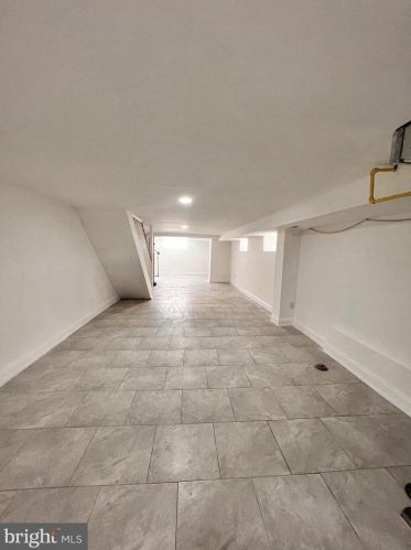 4812 10th St, Philadelphia PA 19141-3930 exterior