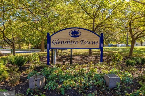 9651 Hastings Dr, Columbia, MD 21046-1905