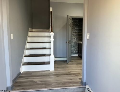 60 Franklin Pl, Paterson NJ 07512-2689 exterior