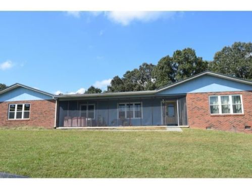 8130 Irwin Dr, Corryton, TN 37721-2329