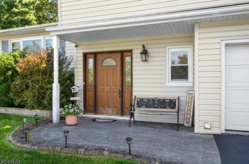 12 Morgan Rd, Parsippany, NJ 07054-3322