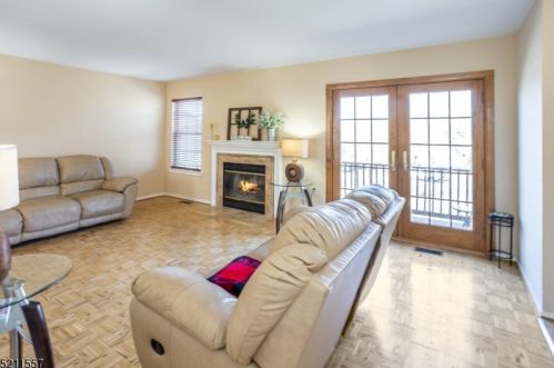 14 Green Heron Dr, Hackettstown NJ  07840-3328 exterior