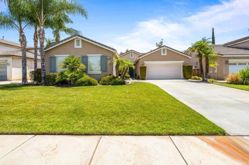 17890 Cedarwood Dr, Riverside CA  92503-7041 exterior