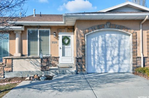 9520 Hidden Point Dr, Sandy, UT 84070-2533