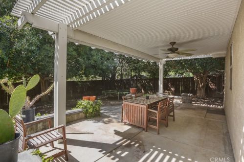 1995 Rincon Ave, Riverside CA  92506-1629 exterior