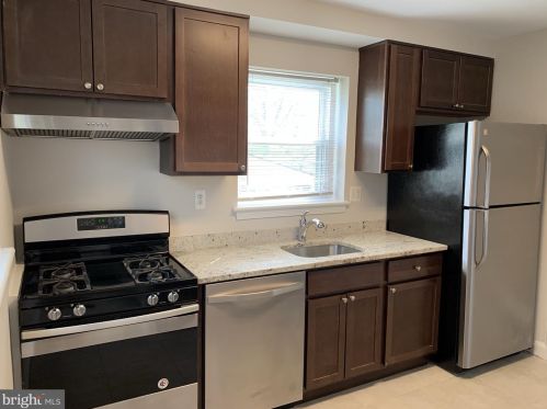 2205 Dennis Ave, Silver Spring MD  20902-4146 exterior