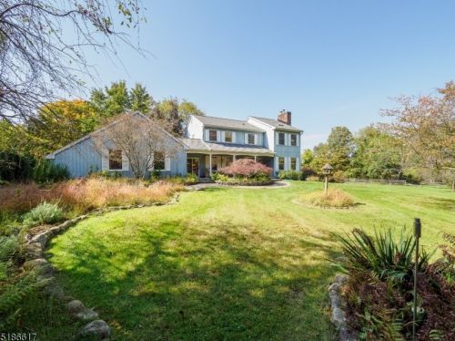 4 Townsbury Rd, Great Meadows, NJ 07838-2039
