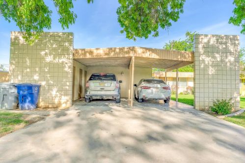 126 Santa Rita St, Los Banos, CA 93635-3229