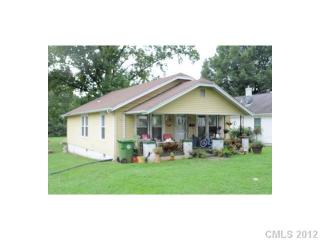 307 9th St, Conover, NC 28613-2737