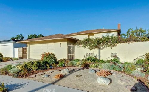 7 Butler St, Irvine CA  92612-2724 exterior