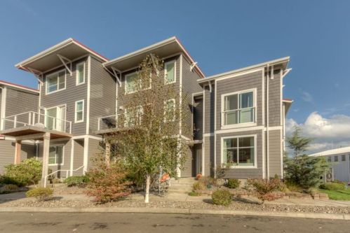 288 29th St, Tongue Point, OR 97103-2856