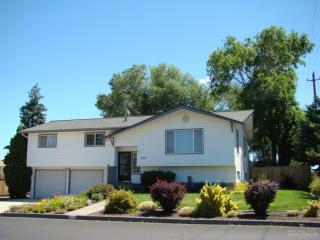 1474 17 St, Eagle Crest OR  97756-8727 exterior
