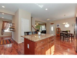 125 Lorengo Ave, Norfolk VA  23503-4413 exterior