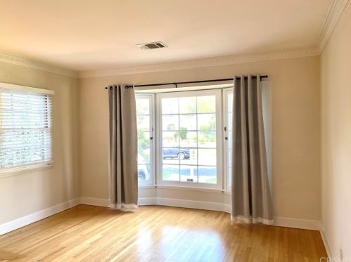 4228 Murietta Ave, Van Nuys CA  91423-4225 exterior