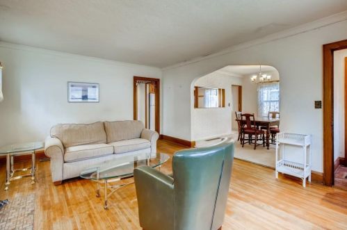 1116 James Ave, Saint Paul MN  55105-2917 exterior