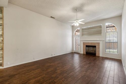 2205 Rachel Ct, Carrollton TX exterior