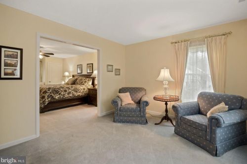 704 Pebble Bch Dr, Silver Spring MD 20904-3576 exterior