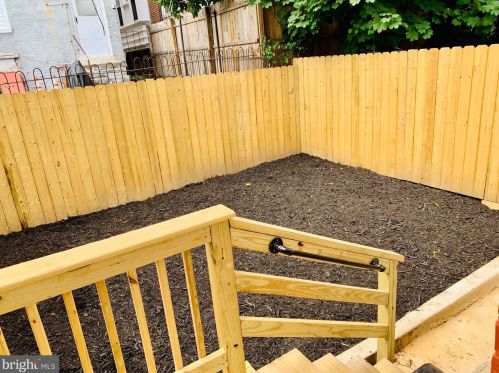 5316 12 St, Philadelphia PA 19122-4003 exterior