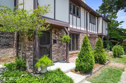 1200 Ashborough Ter, Marietta, GA 30067-6933