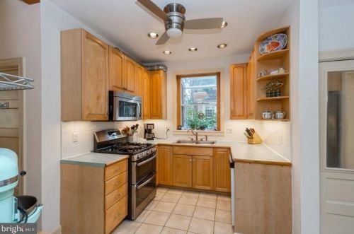 102 Elm Ave, Haddonfield NJ 08033-2537 exterior