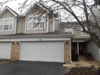 1907 Town Dr, Naperville, IL 60565-2025