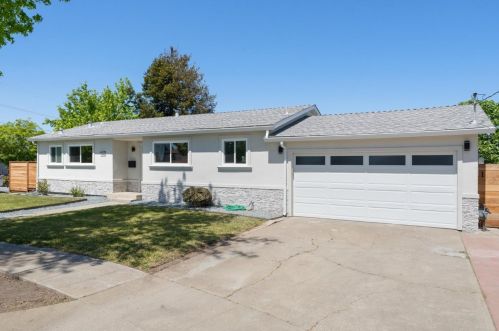 7160 Calais Pl, Newark, CA 94560-1638