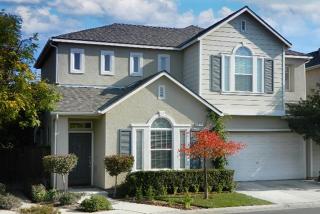 5774 Lemon Tree Ln, Fresno, CA 93722-8207