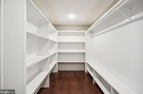 6615 Gude Ave, Silver Spring MD 20912-4827 exterior